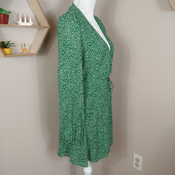 Like New Reformation Green Rosebud Mini Wrap Dress - Picture 8 of 13